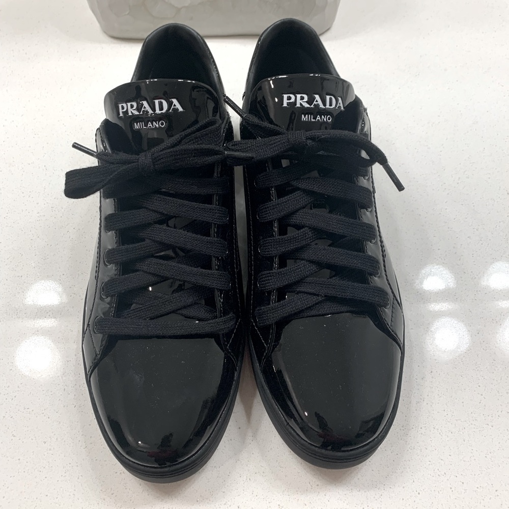 PRADA black sneaker
